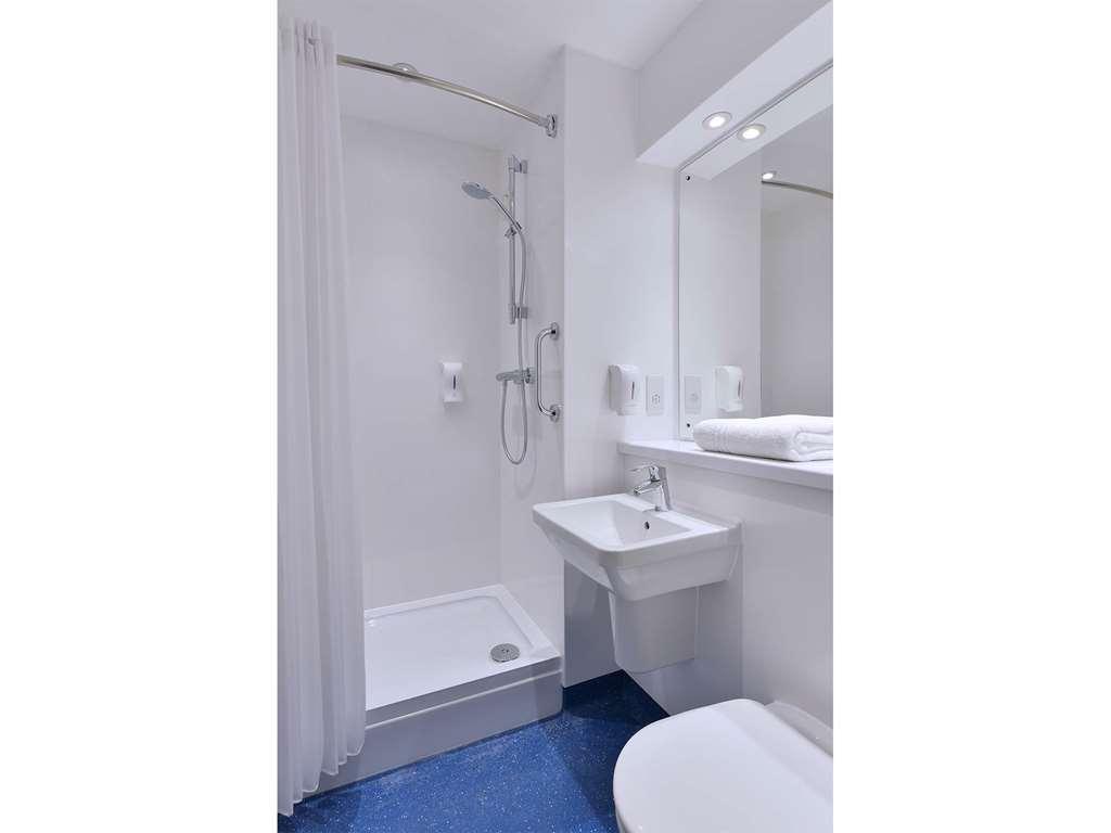 Travelodge Ludlow Woofferton Habitación foto
